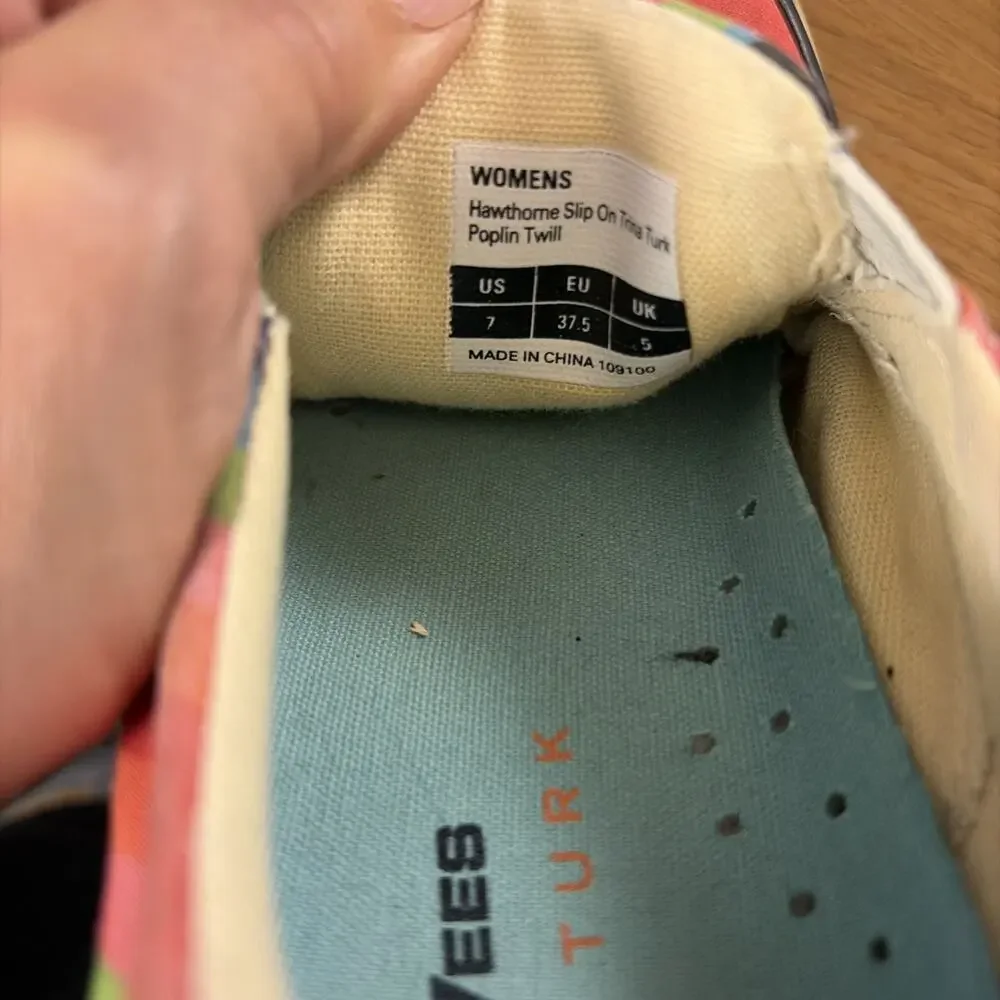 Seaver’s X Trina Turk Baja Retro Rainbow Swirl Slip On Canvas Sneakers 7